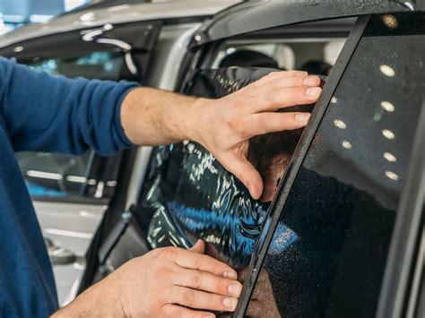 Top Loading vs Bottom Loading Window Tint 的图像结果