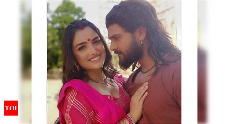 Photos: Khesari Lal Yadav and Aamrapali Dubey start shooting for the ...