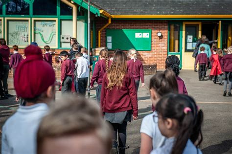 Long Furlong Primary School - Galleries