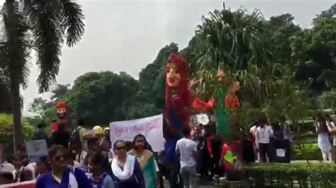 Puppeteers from all over world take part in International Puppet Festival