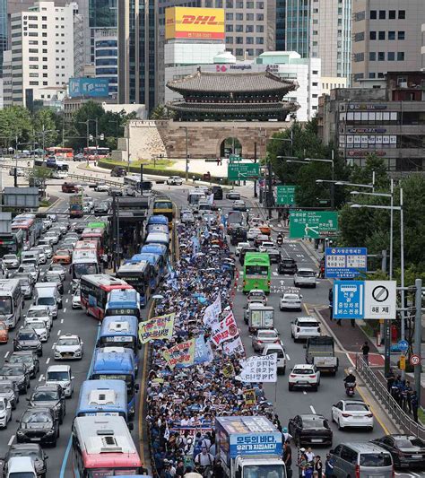 韩国民众集会抗议核污染水排海，国际科学界发声质疑安全性