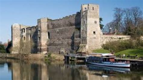 Newark Castle, newark on trent, United Kingdom - Top Attractions ...