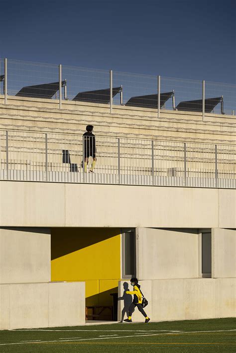 Sportsfield Grandstand Design 的图像结果