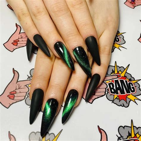 30 Best Black & Green Nail Design Ideas You Should Check