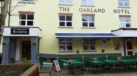 The Oakland Hotel Ltd Evening Entertainment: Pictures & Reviews ...