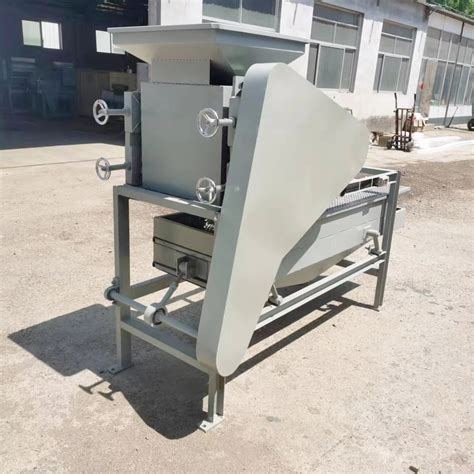 Palm Kernel Nuts Shell Shelling Machine - High Efficiency