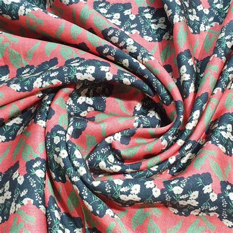 Buy Red Black Floral Print Spun Fabric Online – TradeUNO Fabrics