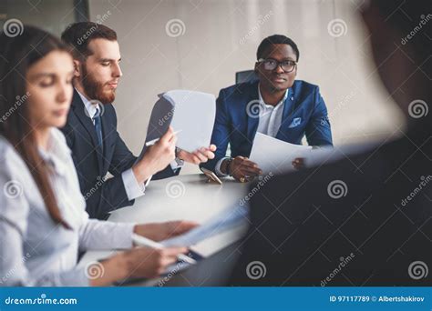 Black Business Person 的图像结果