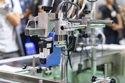 How to Print onto Sticker Labels 的图像结果