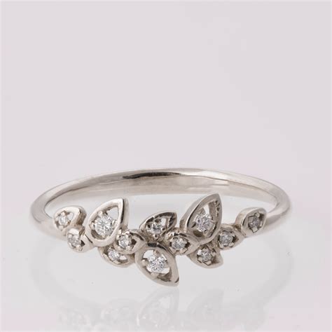 Leaves Engagement Ring Platinum Diamond engagement ring