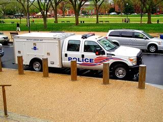 Police Unity Tour 的图像结果