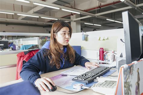 “奋进新时代 巾帼建新功”首届女职工技能比拼大赛--江苏东渡纺织集团有限公司