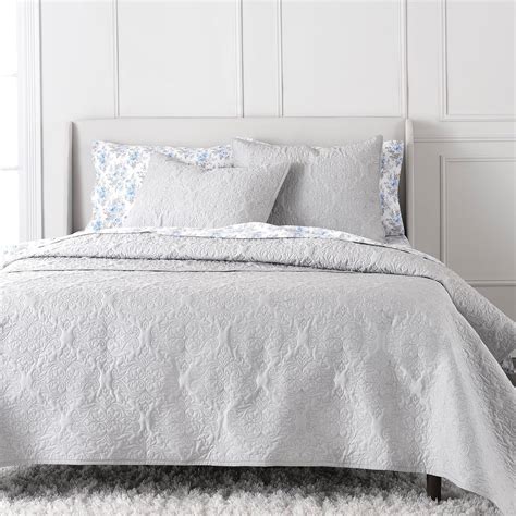 Amazon.com: Martha Stewart Tessa Solid Grey Queen Quilt Set - 3 Piece ...