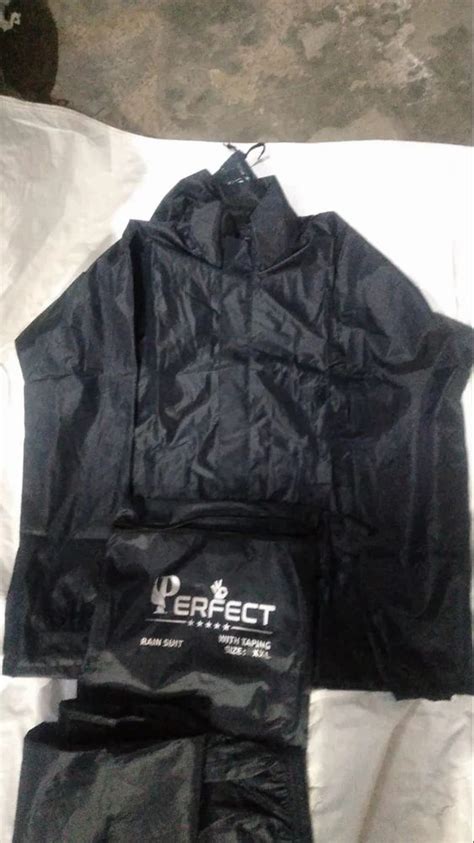 Plastic Raincoat Trader - Wholesaler / Distributor from New Delhi