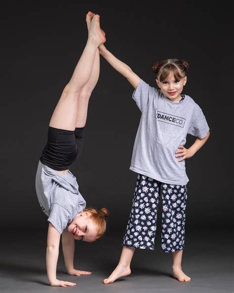 Girls Gymnastics Skills 的图像结果