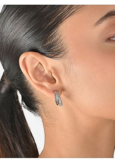 Shop Now: Toniq's Elegant Gold Plated Hoop Earrings Await!