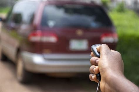 How to Program Valet Remote 的图像结果