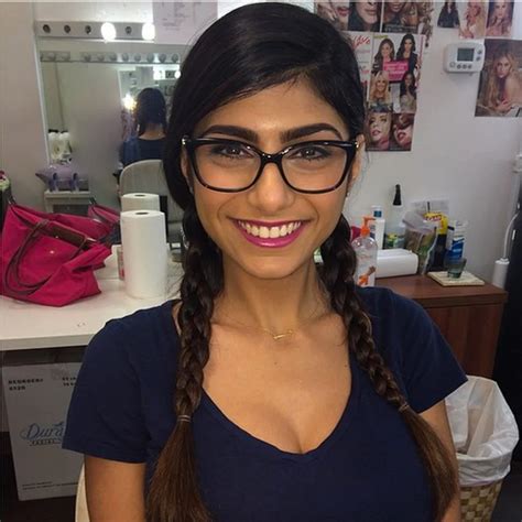 Mia Khalifa: Exploring the Legacy and Fan Experience with AI Celebrity Sex Dolls – Intelidoll
