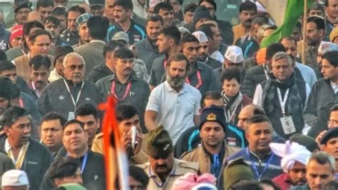 Follow Covid guidelines or adjourn Bharat Jodo Yatra: Mandaviya to ...
