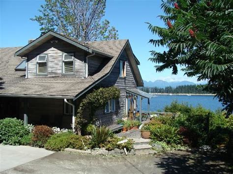QUADRA ISLAND HARBOUR HOUSE B&B (British Columbia) - B&B Reviews ...
