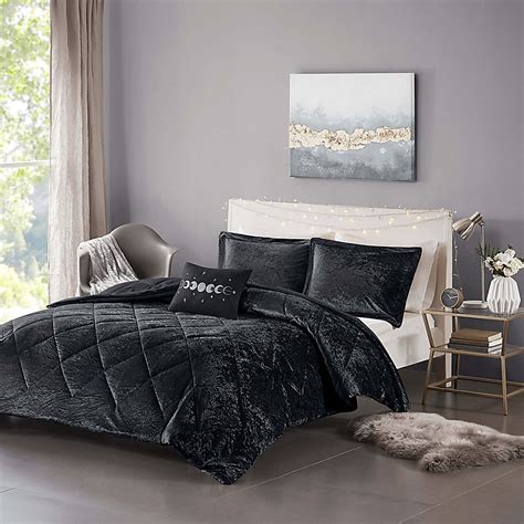 Bajaro Black King Comforter Set | Rooms to Go