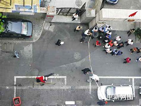 杭州一名女子闹市区跳楼身亡 民警排除他杀可能 世相万千 烟台新闻网 胶东在线 国家批准的重点新闻网站
