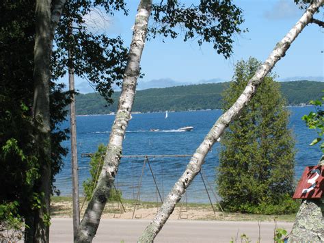 Unique Crystal Lake Lodging in Frankfort, MI Makes Family Summer ...