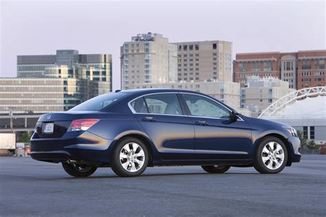 Honda Accord EX L Sedan (2008) - picture 3 of 14