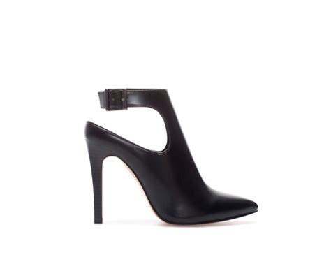 Give Sandals the Boot | LBBD's Winter Shoe Guide | LBB