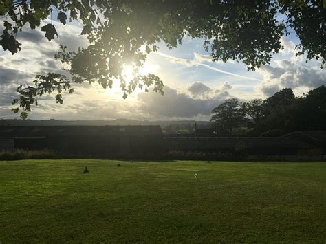 BANK TOP FARM CARAVAN & CAMPING SITE (Fenny Bentley) - Campground ...