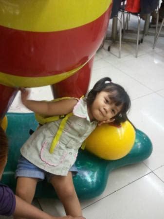 JOLLIBEE, Iloilo City - Corner Palmares and San Juan Sts - Restaurant ...