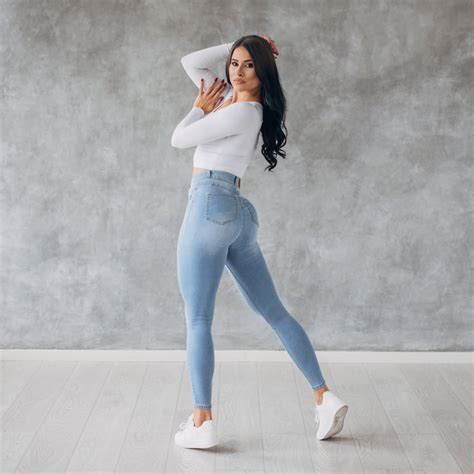 Muscle Fit Hyper Stretch Jeans | Built for Athletes that Perform– Fitizen