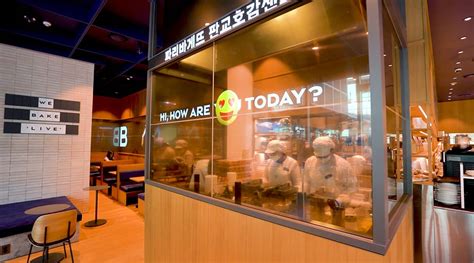 Transparent Display Screen 的图像结果