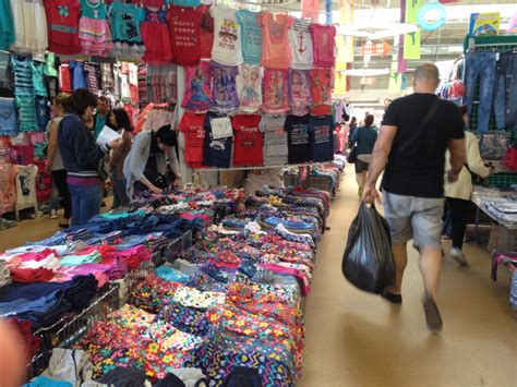 O zi de miercuri în Dragonul Roșu