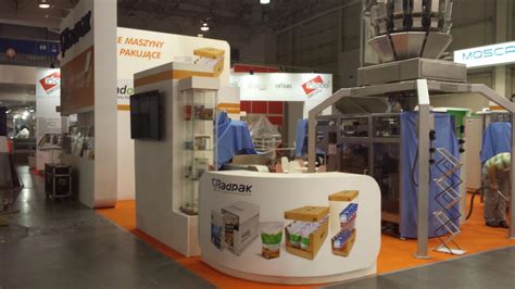 Traxim Design: Customer Reviews, Stands and Services