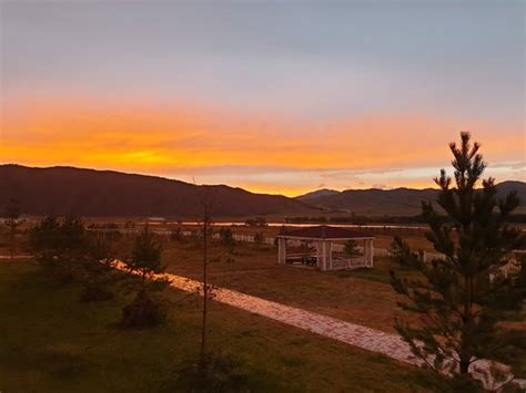 BAATARVARA RESORT (Khutag-Undur) - Guesthouse Reviews & Photos ...