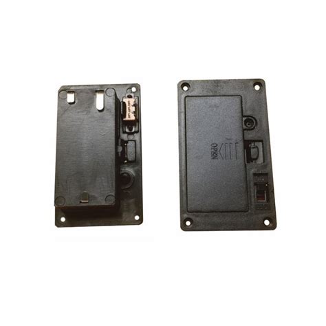 Dual 2xAAA Panel Type Battery Holder with Cover and Key Motorobit ...