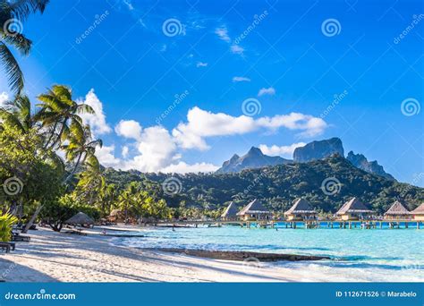 Bora Bora Island, French Polynesia. Editorial Photo - Image of beach ...