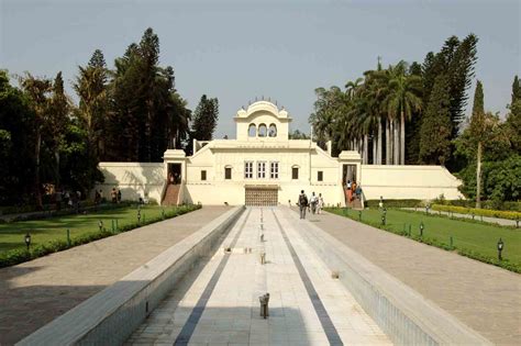 Collections-Virtual Museum of Images and Sounds