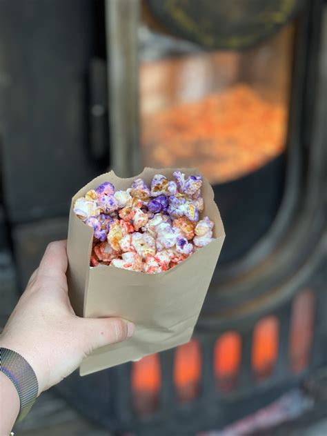Must Try Snacks and Drinks at Star Wars Galaxy’s Edge Kiosks | Disney ...