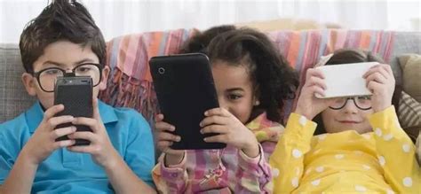 研究显示农村留守儿童沉迷手机，成为“新问题少年” - 知乎