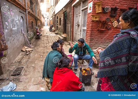Local Siting People 的图像结果