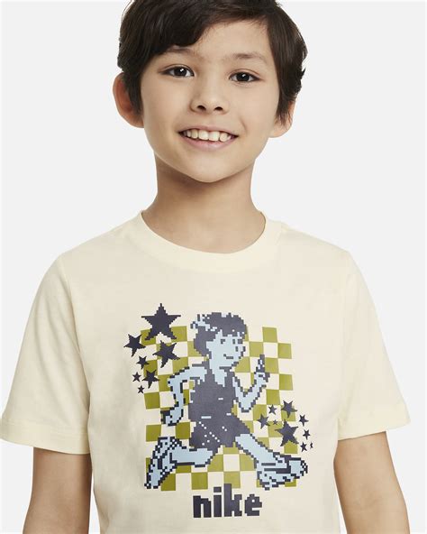 Nike Sportswear Older Kids' (Boys') T-Shirt. Nike IN