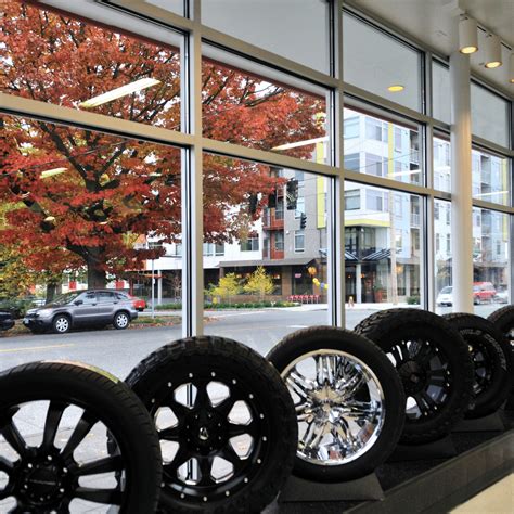 Les Schwab Seattle - Magellan Architects