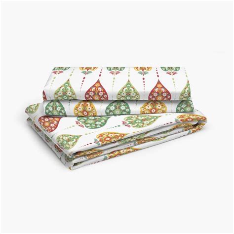Buy LAYERS Bologna White Floral Printed Cotton King Bedsheet Set ...