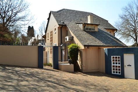 EMMARENTIA GUEST HOUSE (Johannesburg) - Hotel Reviews, Photos, Rate ...