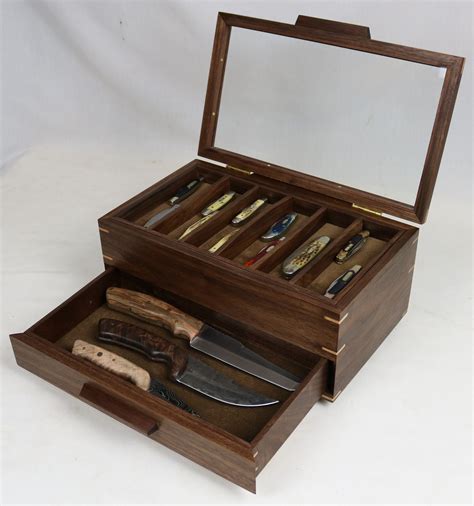 Amazon.com Knife Display Case at Sally Patrick blog