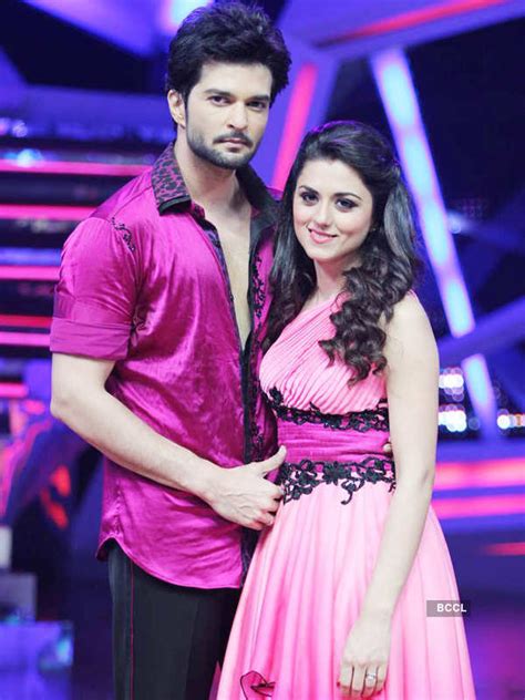 Raqesh Bapat and Ridhi Dogra in identical pink on the sets of dance ...