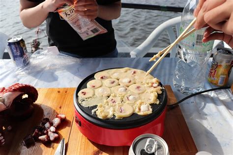 TAKOYAKI COOKING EXPERIENCE IN OSAKA BAY BY CRUISE (2026) All You Need ...