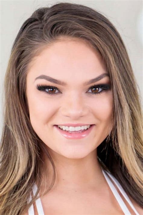 Athina Faris Complete Photos & Video Media #910